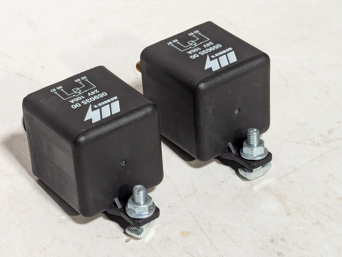 1 Pcs NEW Menbers 059035 00 Relay, Non-Latching 24VDC 100A IP67 Stud