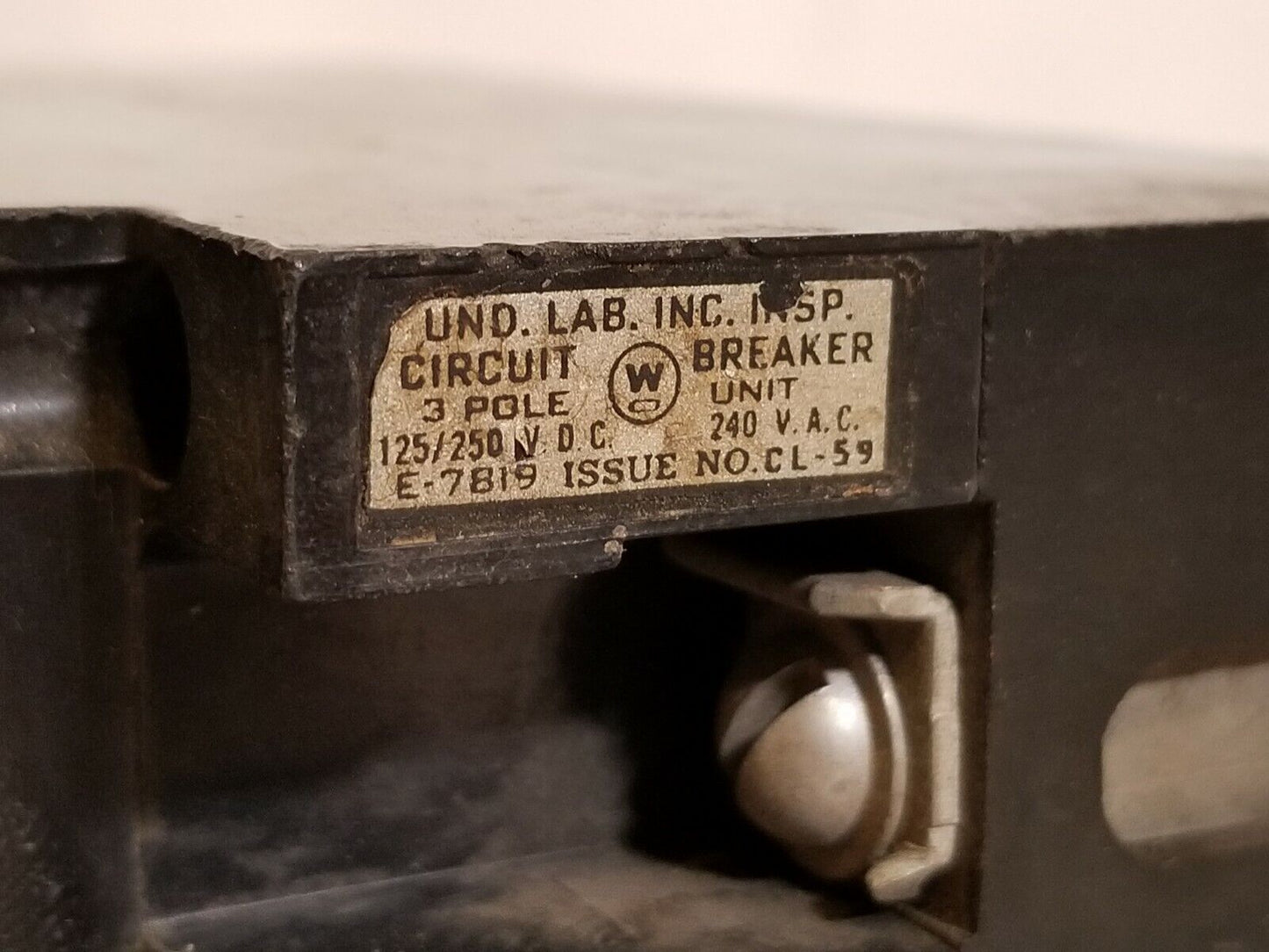 Westinghouse 1532393-A Circuit Breaker 3 Pole 20Amp 240Volt
