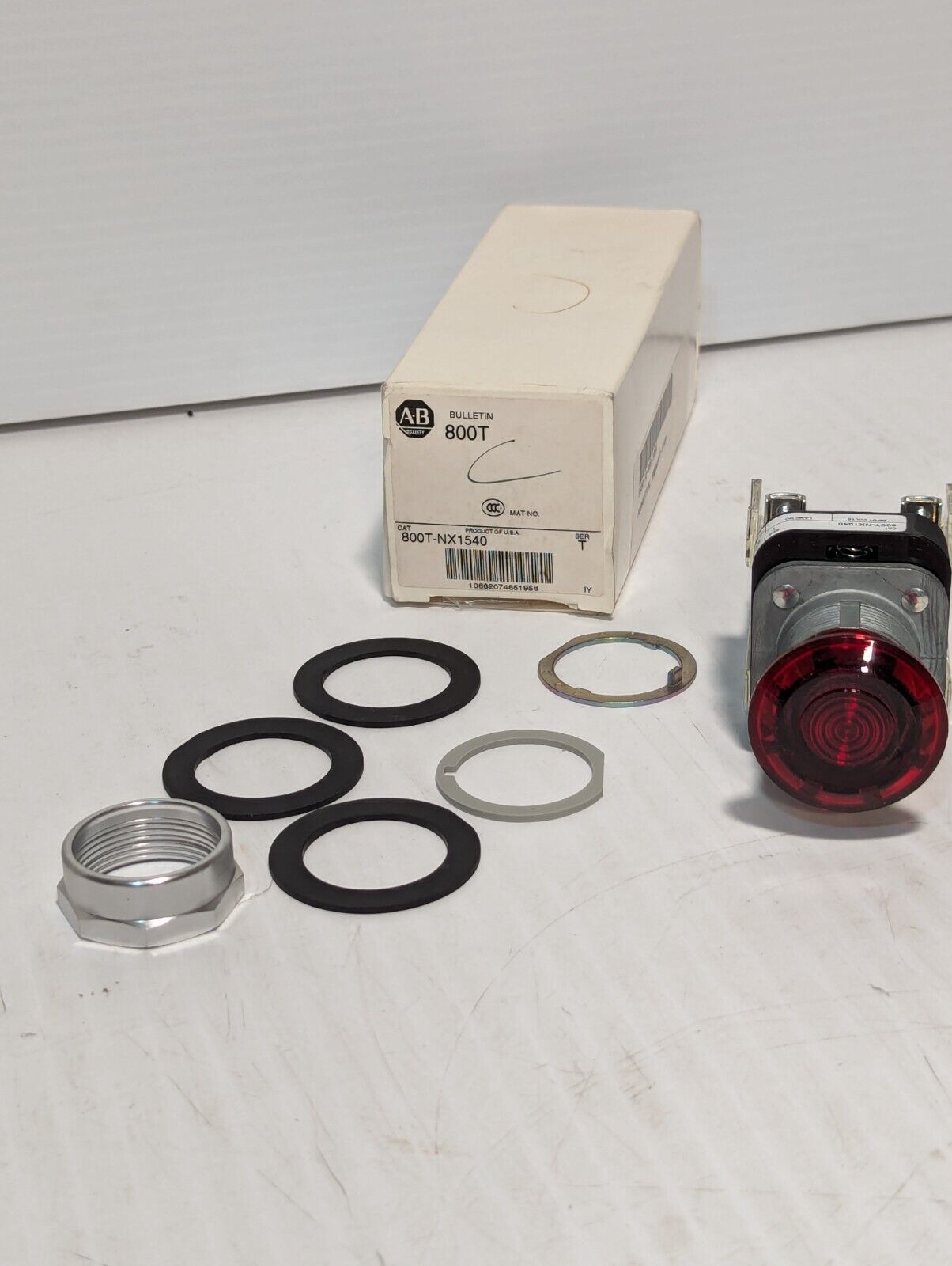 ALLEN BRADLEY 800T-NX1540 PUSHBUTTON SER.T - Free Shipping