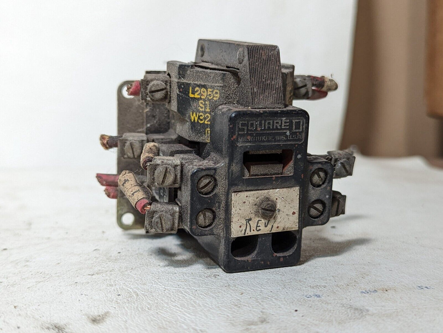 Square D 8501-D022 relay, 110/115VAC coil