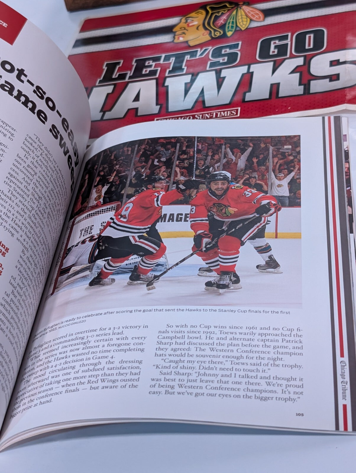Lot of 10 Pieces - Chicago Blackhawks Collectables \ Memorabilia