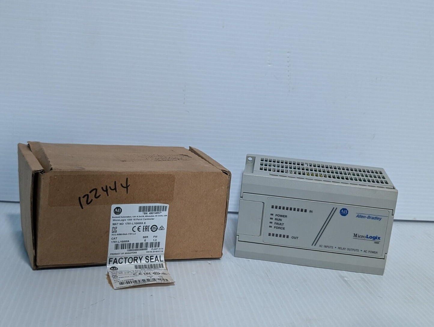 Allen Bradley 1761-L16AWA MicroLogix1000 16 Point PLC Controller - Free Shipping
