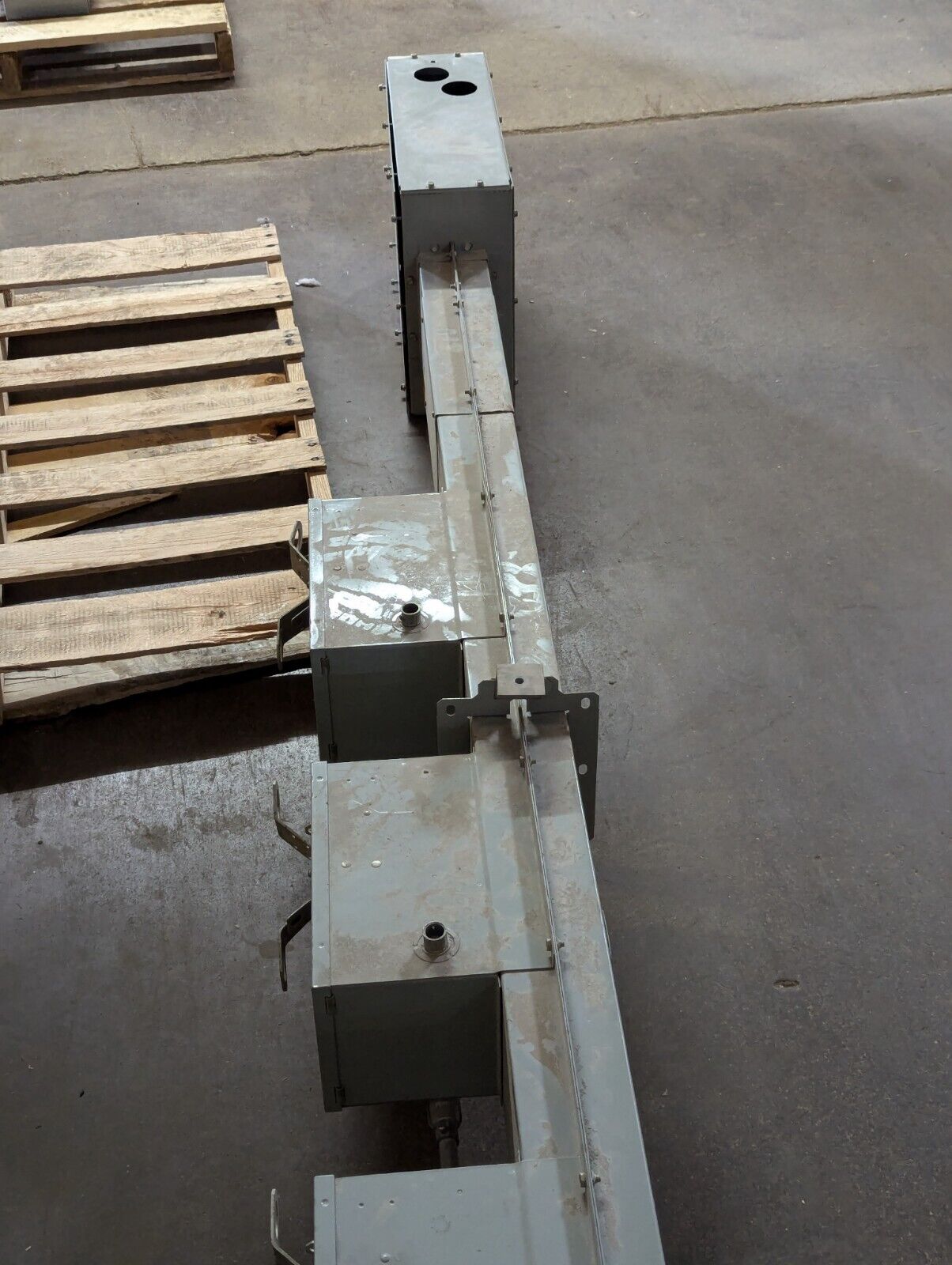 I-T-E ABD4024 BD Busway, 225A, 480/277V, 3 phase, 4 wire, 10 ft, Aluminum