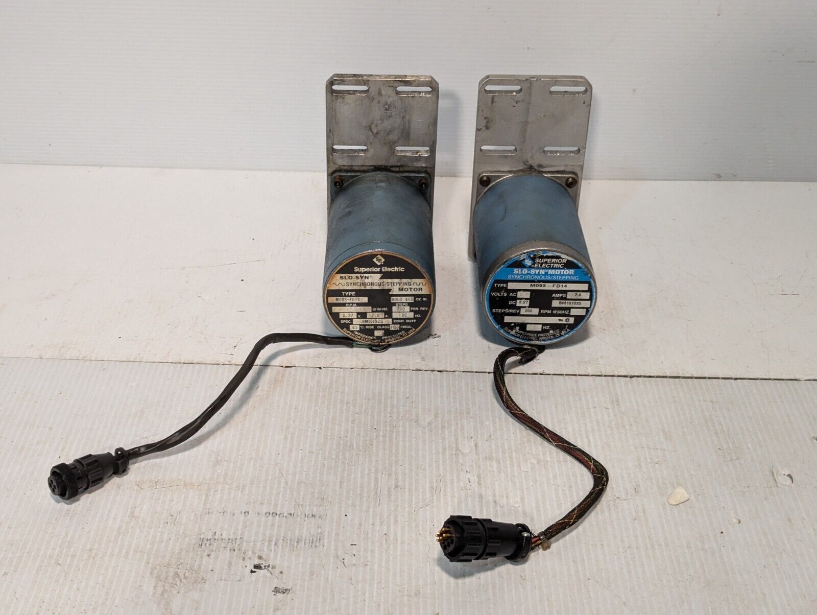 Superior Elec. M093-FD14 Slo-Syn Synchronous/Stepping Motor BM101025 2.27DC 7A