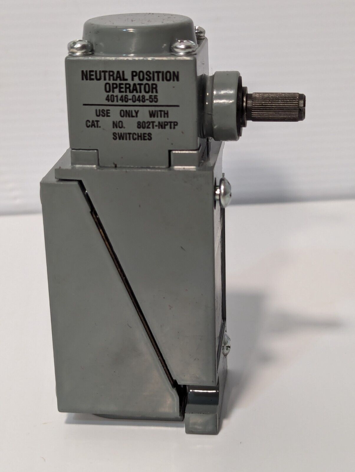 Allen Bradley 802T-NPTP Series J Oiltight Limit Switch