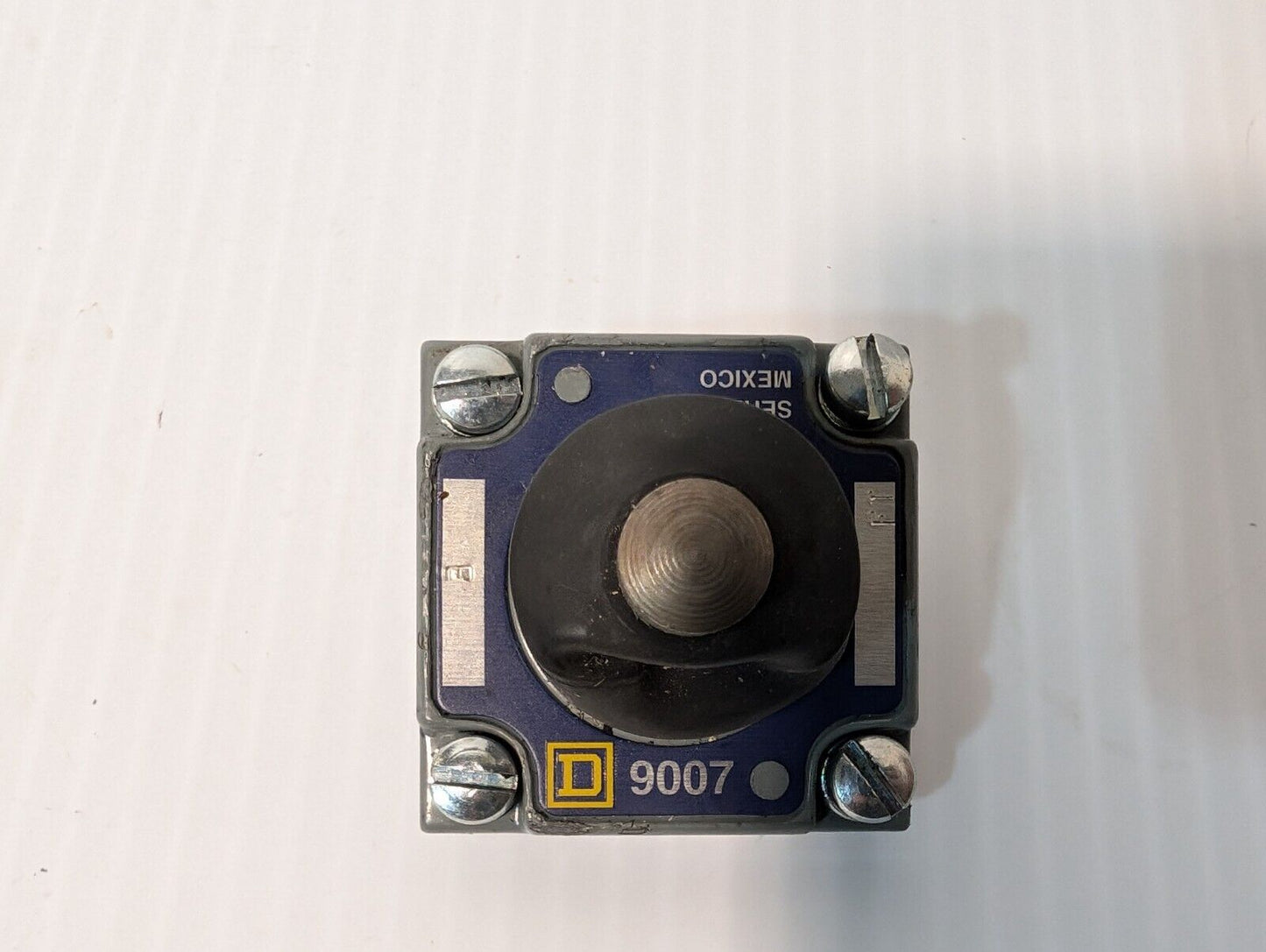 Square D 9007 Operating Head, Ser. A Mexico + Returns