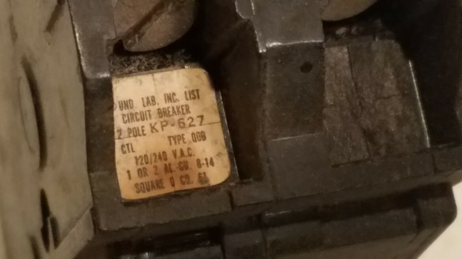 Square D QOB230, 120/240 VAC, 30 amp, 2 pole, bolt-on circuit breaker, old style