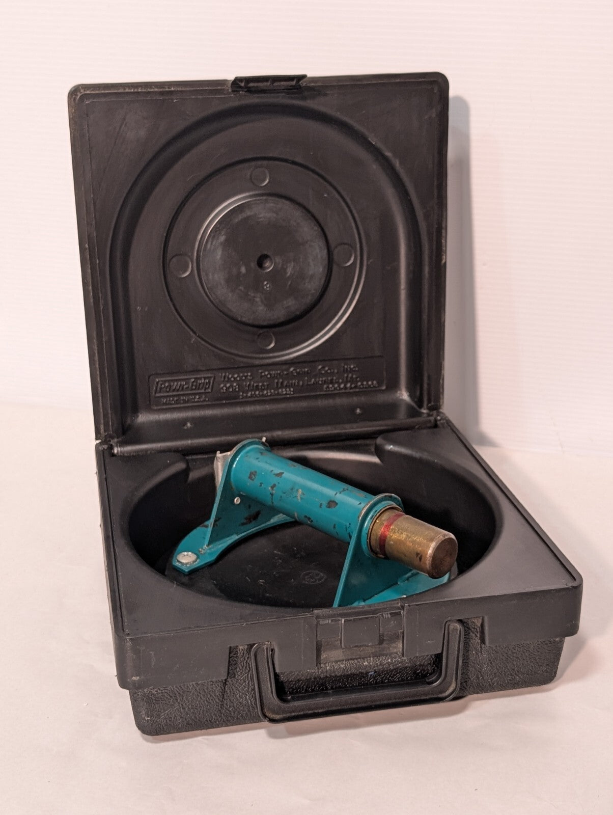 Wood's Powr-Grip W4950 8" Hand Cup with G0695 Vacuum Pad andCarrying Case