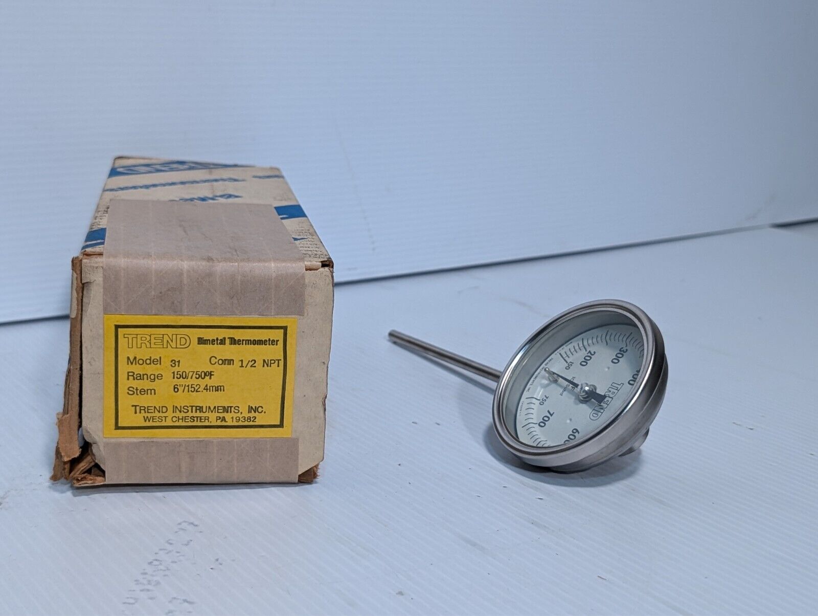 Trend 31 bimetal thermometer, 150-750 deg F, 6 inch stem, 1/2 NPT conn