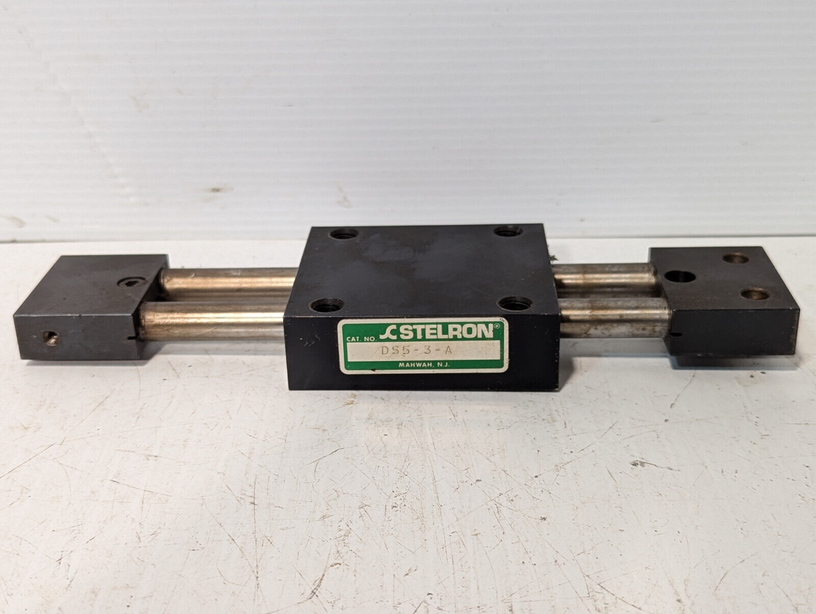 Stelron DS5-3-A pneumatic anti-friction slide, DS Series, USA, Free Shipping