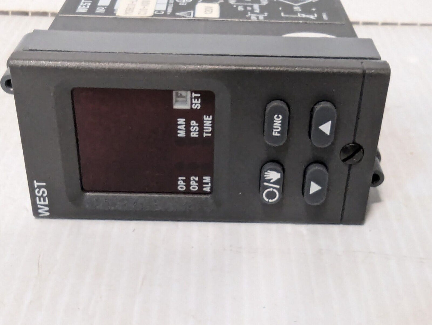West Instruments M3810 L02 T1418 00 H10 Temperature Controller - Free Shipping