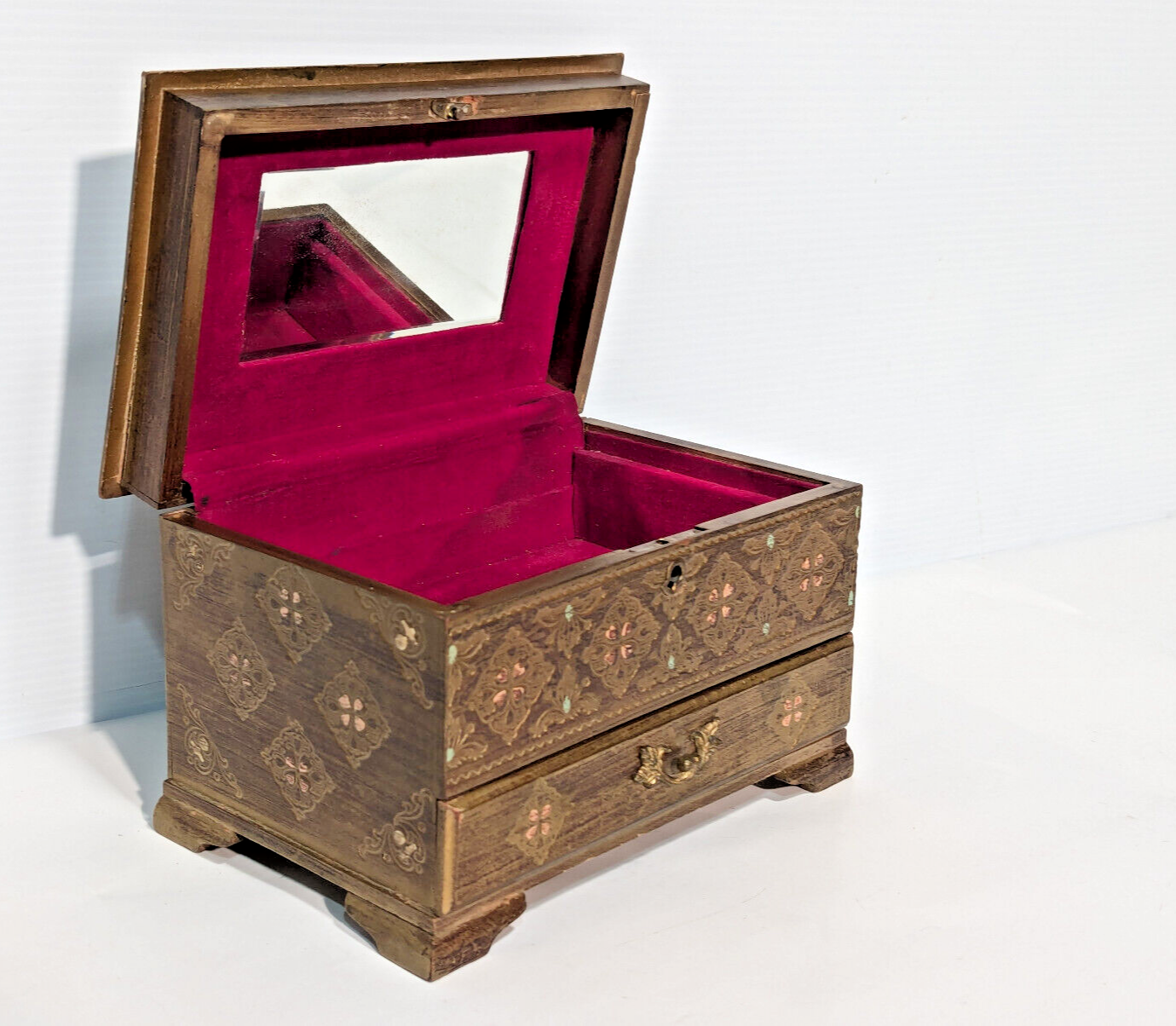 Vintage 1960s Gold Florentine Royal Sealy Wooden Drawer Chest Mirror Jewelry Box