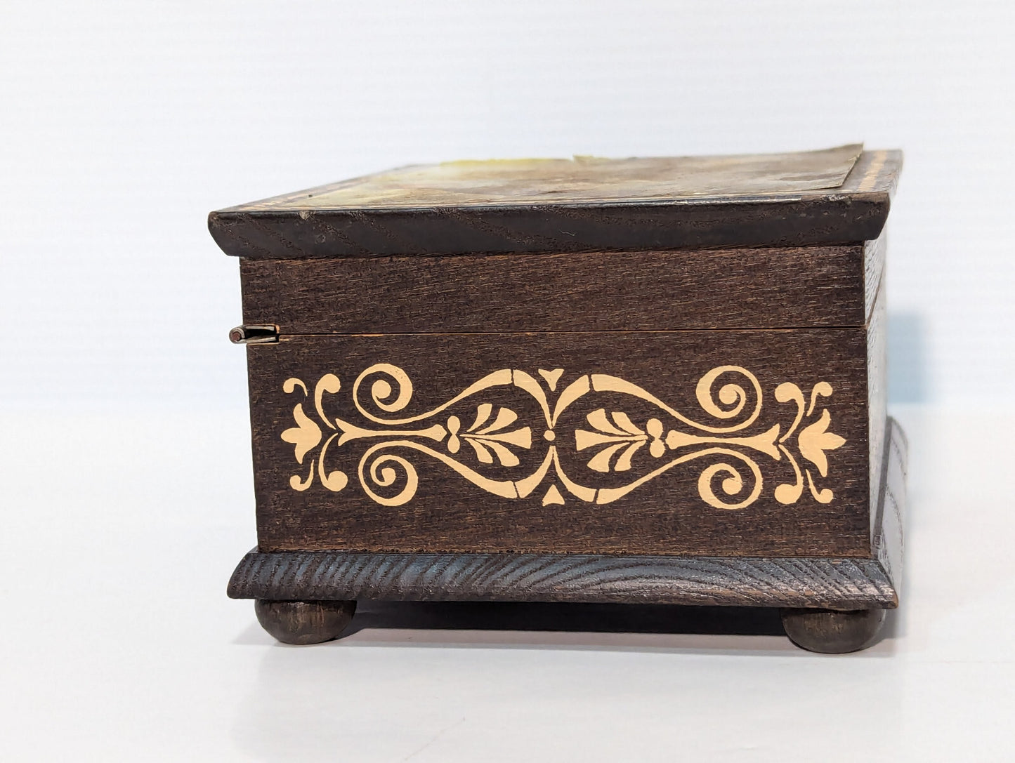 Vintage 70s "I'd Like To Teach The World To Sing" Musical Partridge Jewelry Box