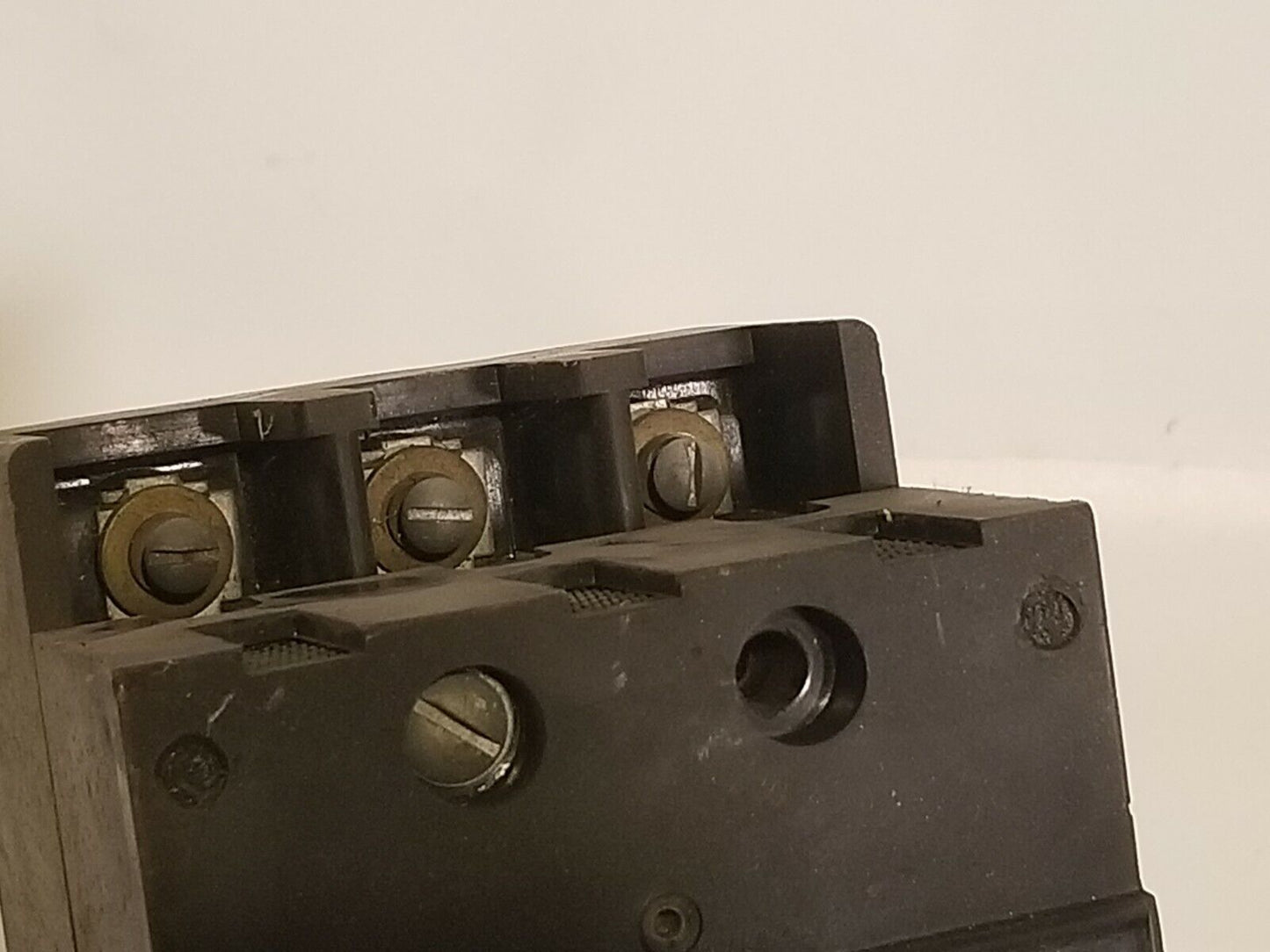 Trumbull AT35015 315 circuit breaker, 15 amps, 3 poles, 240 VAC, used