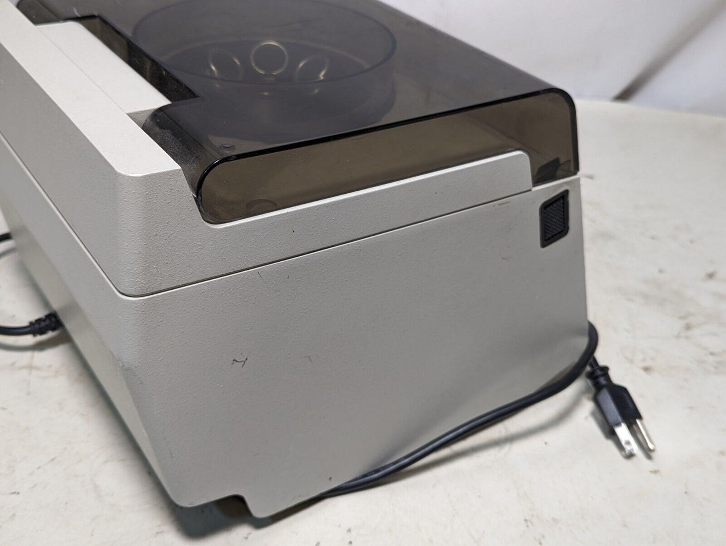 VanGuard V6500 centrifuge, 3400RPM, 110VAC, 60Hz, 0.95A, model 6500