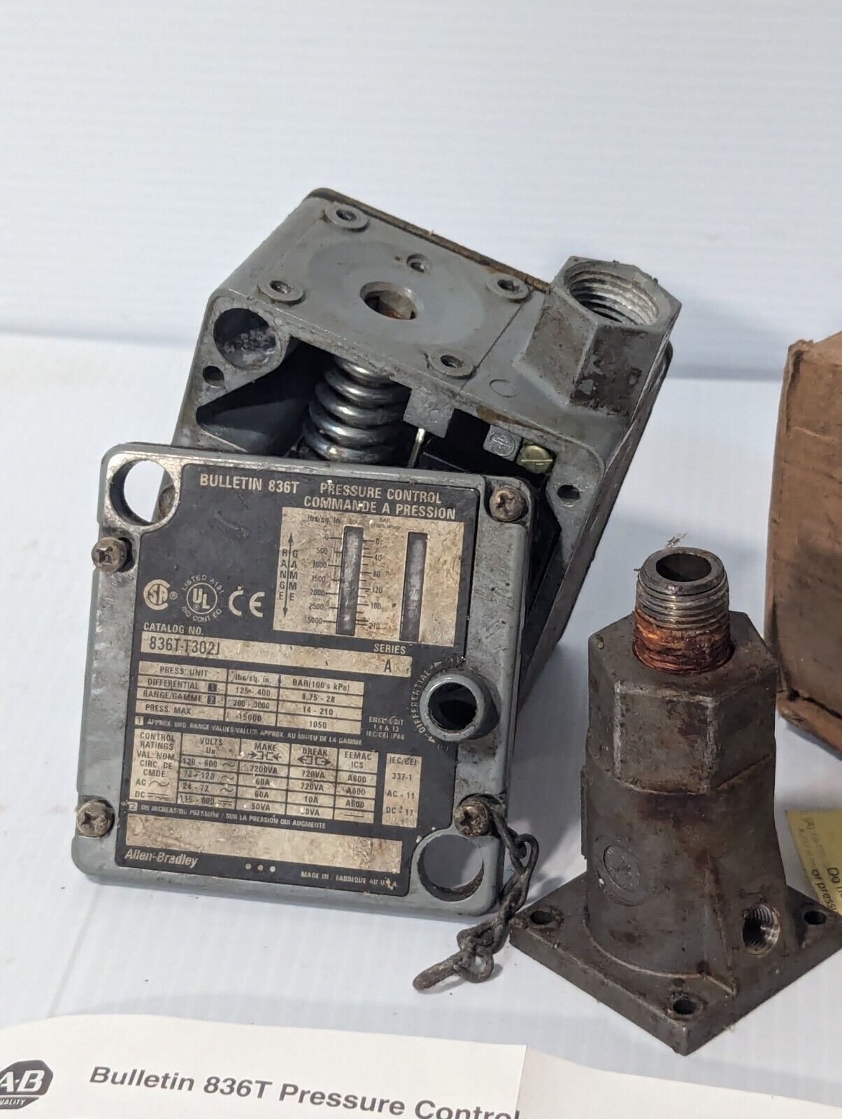 Allen Bradley 836T-T302J Pressure Control Switch, 3/8in, 200-3000psi 120-600vac
