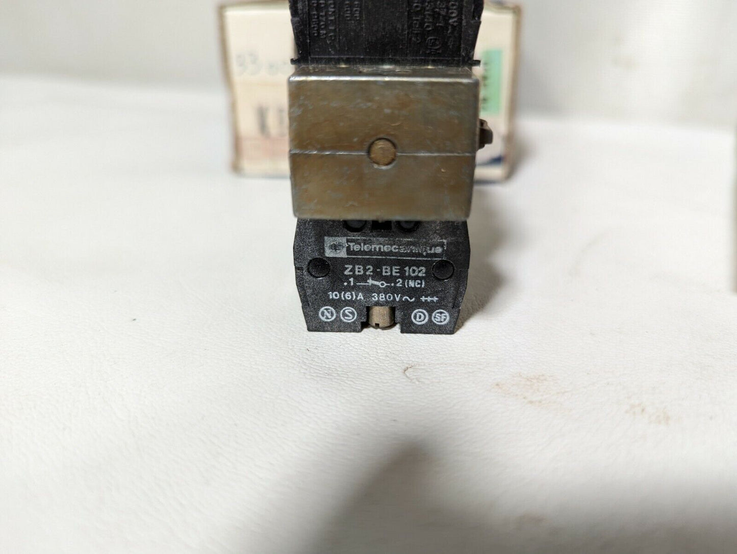 Telemecanique XB2DJ505 rotary selector switch