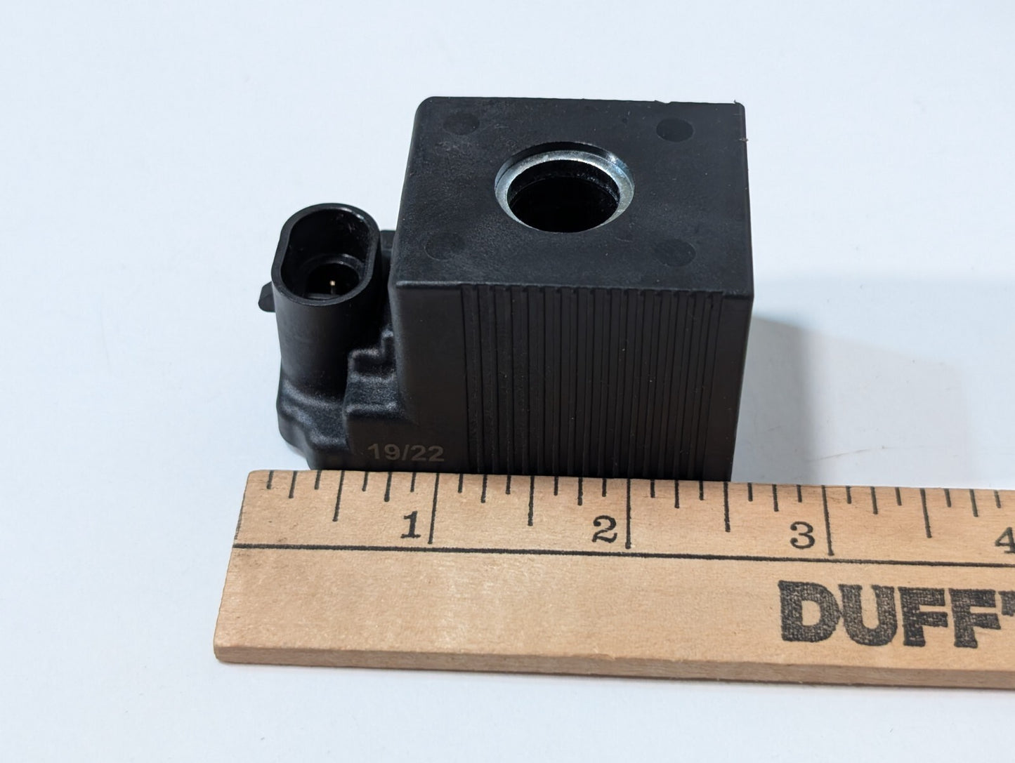 10R-05 1541 Solenoid Valve Coil, 24vdc (E24), 14.4w, Two Prong Connector, 19/22