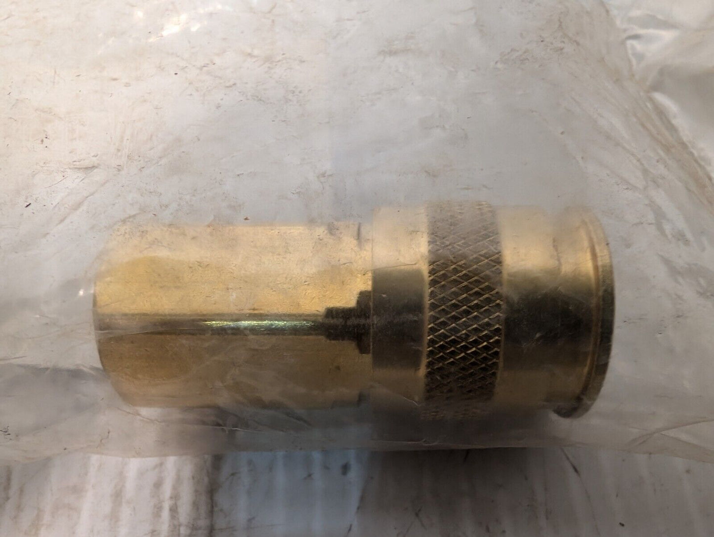 676913 Pneumatic Hose Coupling 1/4" Thread, 1/4" Body Dia, Universal Interchange