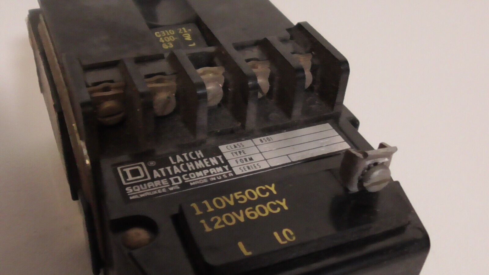 Square D 8501-G0-40 control relay, w/latch attachment 8501GL, coil 31022-400-56