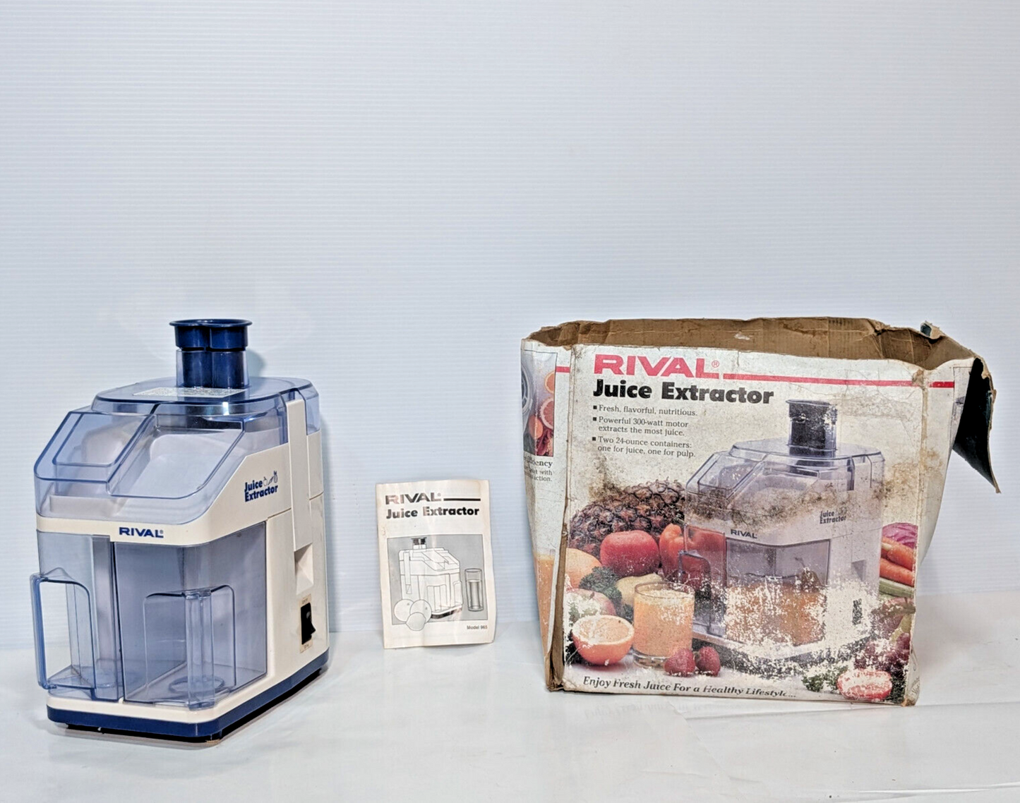 Vintage Rival Juice Extractor 965 Juicer Healthy Drinks, 300W Motor, (2) 24oz