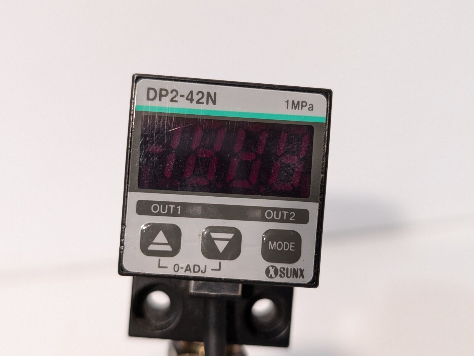 Sunx DP2-42N Digital Pressure Sensor, LED display, 1MPa -Free Shipping & Returns