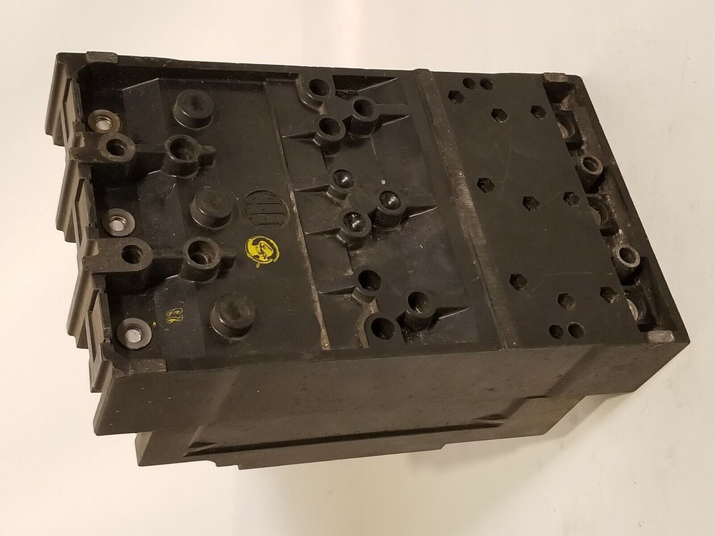 ITE ET3090 circuit breaker, 3 pole, 90 amps, 277 VAC, used, 100 frame