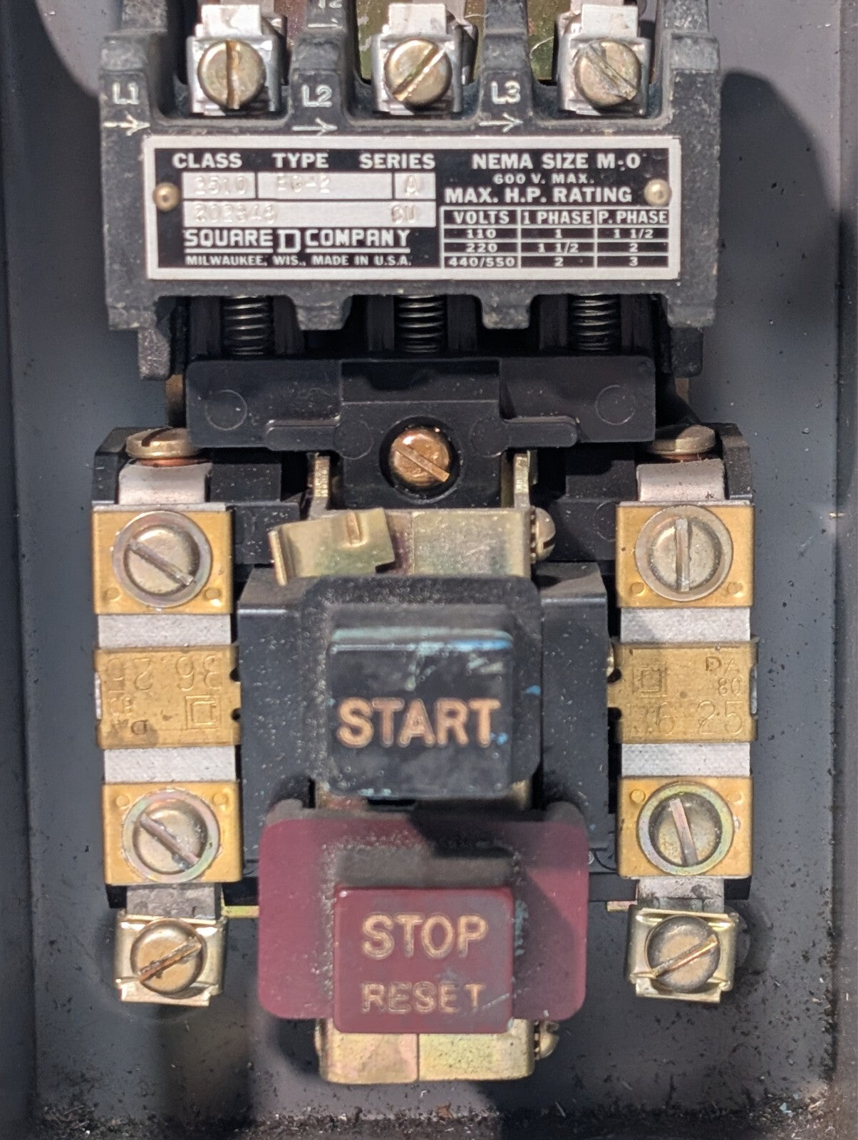 Square D Class 2510 BG-2 Series A Manual Starter 202848