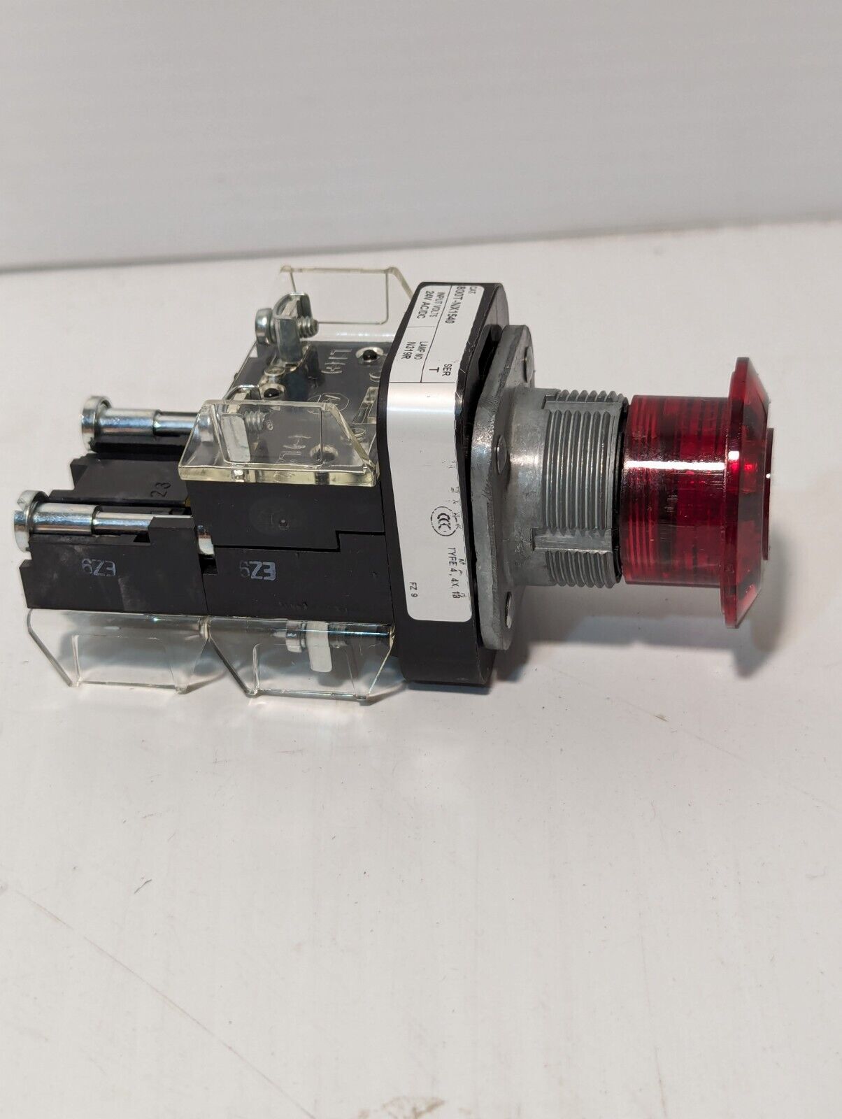 Allen Bradley 800T-NX1540 Emergency Stop Push-button SER.T - Free Shipping