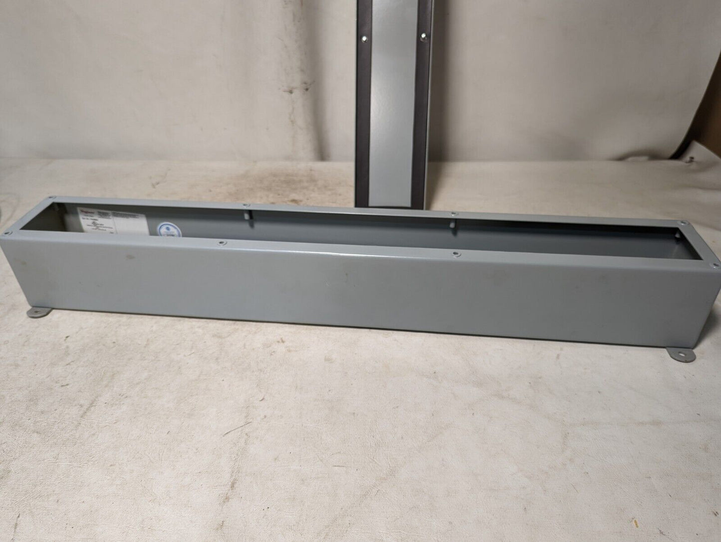 Hoffman F4430SC screw cover wiring trough 30x4x4, max conductor 4/0AWG, NEMA 12