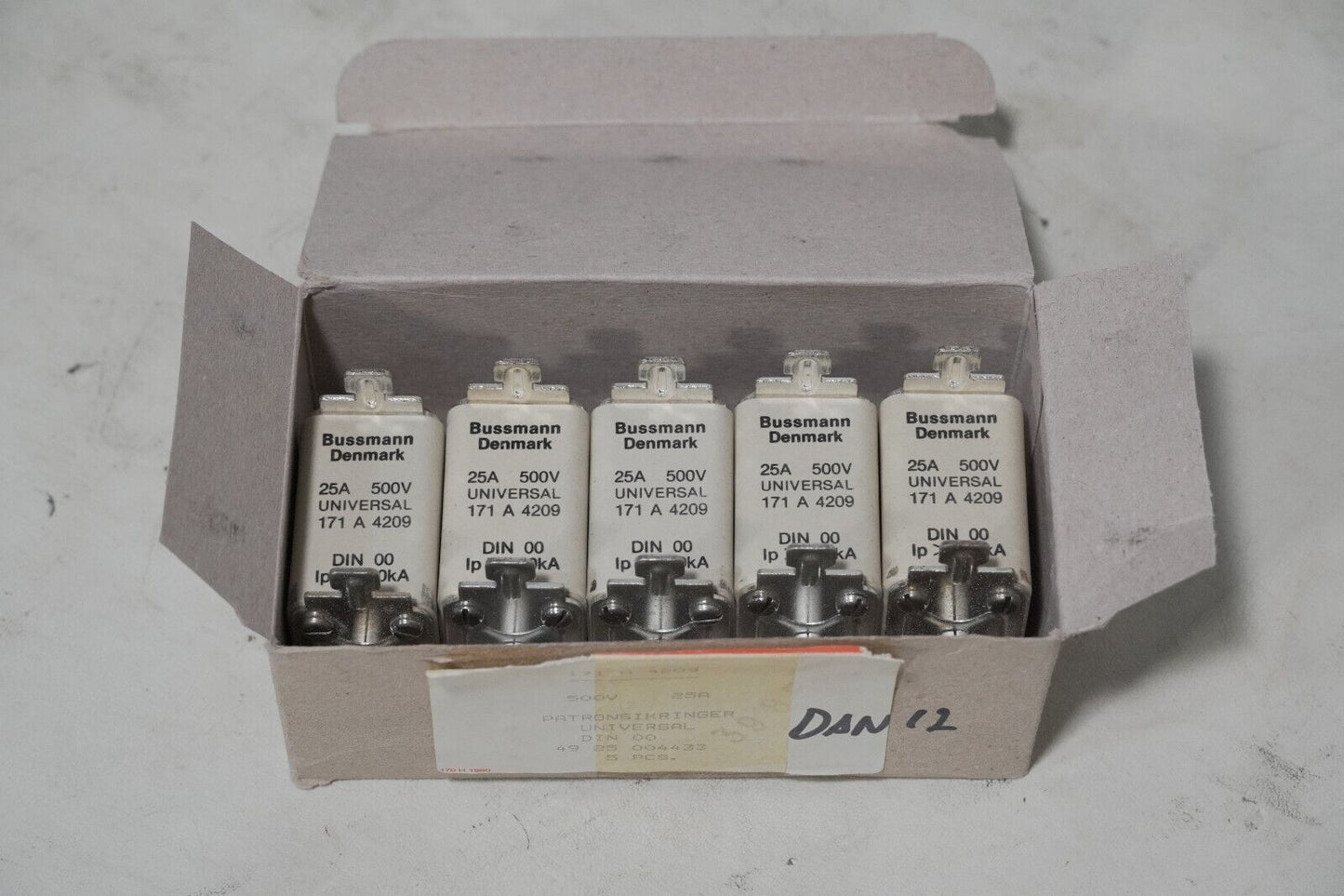 Lot of 10 Bussmann 171 A 4209 fuses, 25A, 500V, universal, 171A4209, DIN 00