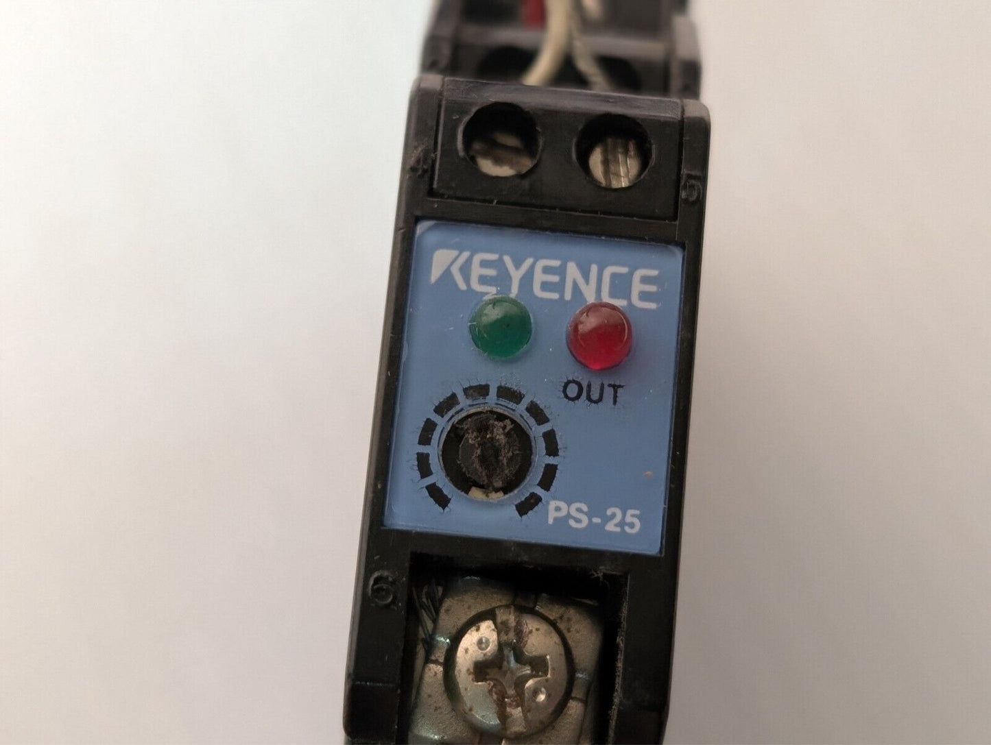 (1) KEYENCE Ps-25 Photoelectric Sensor Amplifier PS25 12-24 VDC-Free Ship+Return