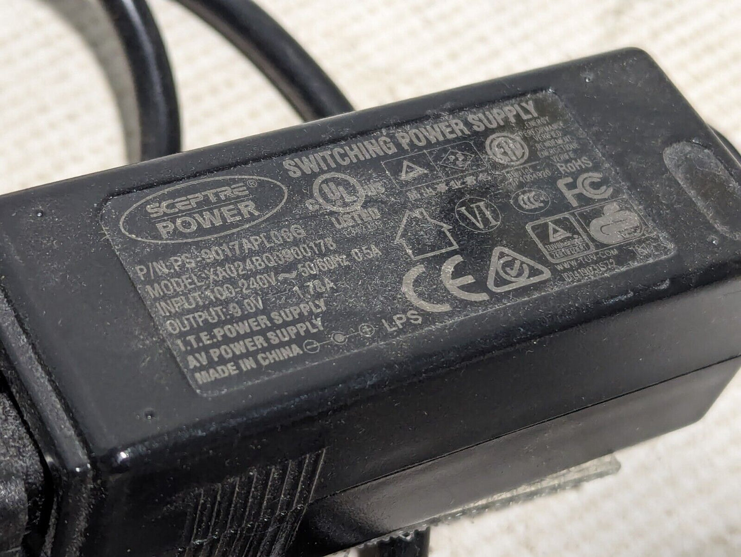 Hall Research UV2-S-PE1 Video and Phantom Power over UTP transmitter