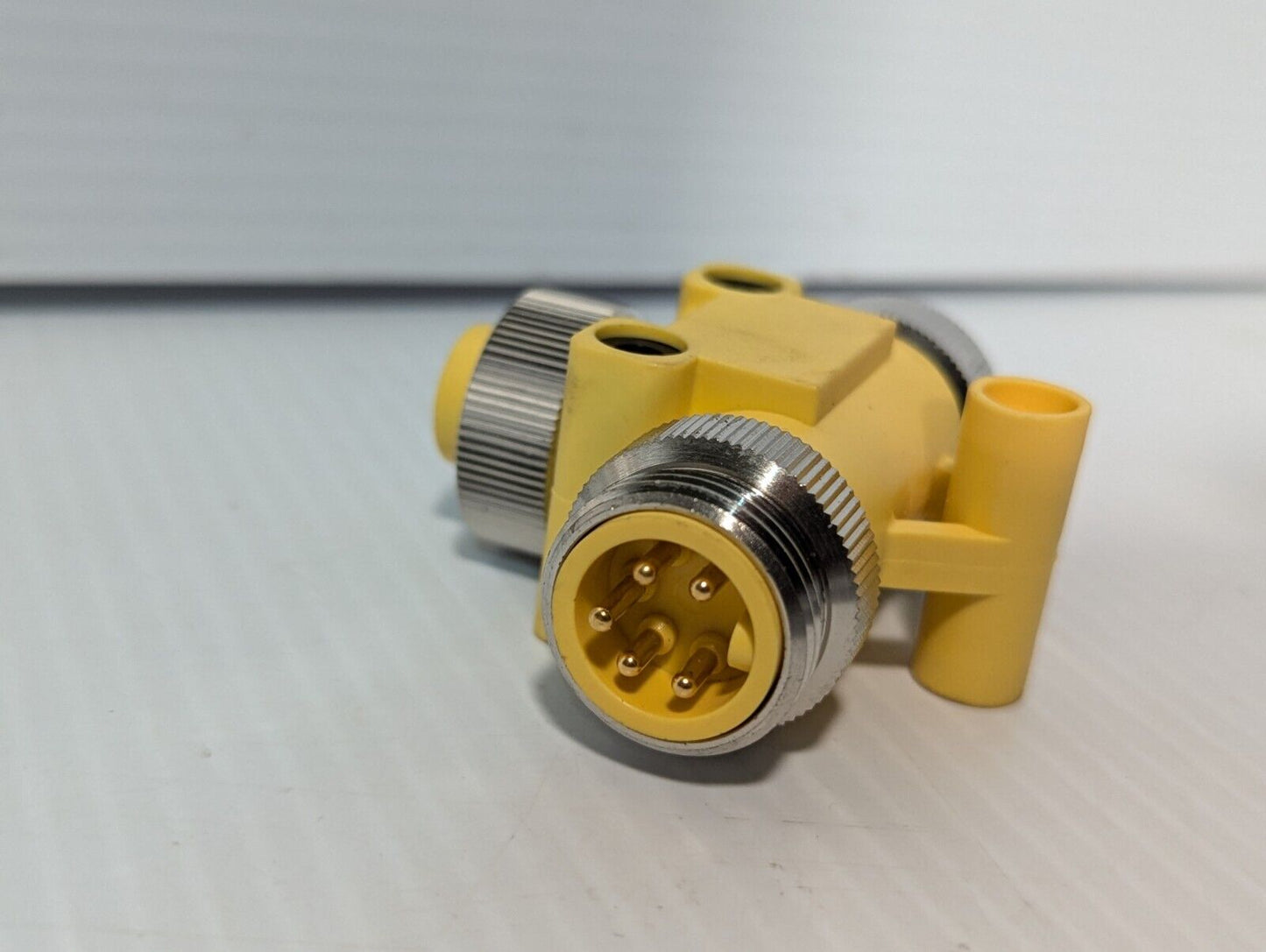 Zipport ZP-S1-3MFF-T T-Coupler, 3-Pole Female 7/8IN - Free Shipping+Returns