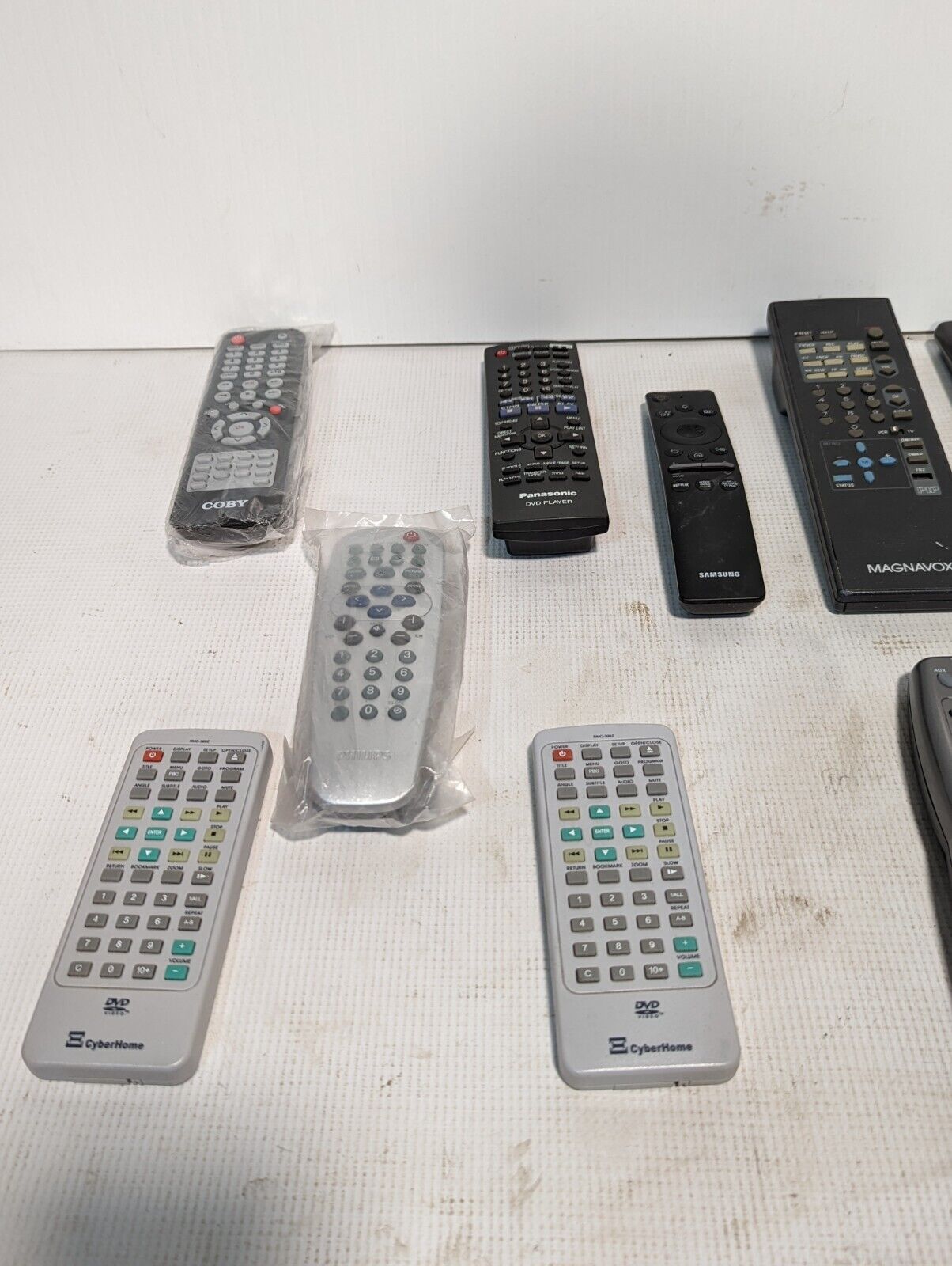 Lot of 17 Remote Controls Panasonic, Coby, Sony RM-YDO35 - Free Shipping