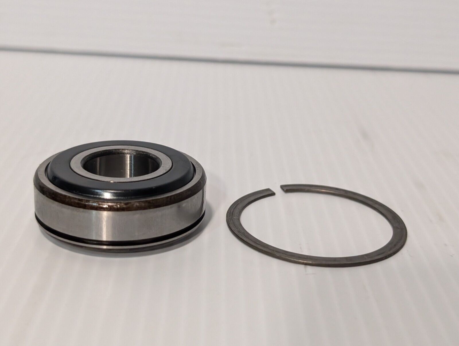 Torrington / Fafnir 204KLLG2 Radial Deep Groove Ball Bearing