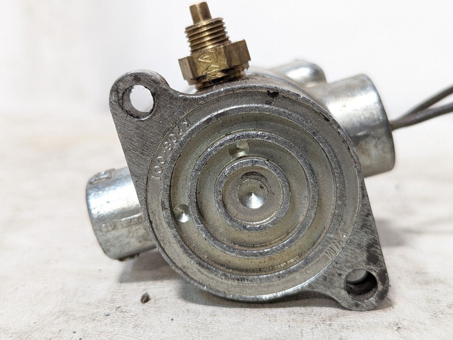 Bellows Valvair K055 1007 pilot valve, 110/120VAC, K208-001