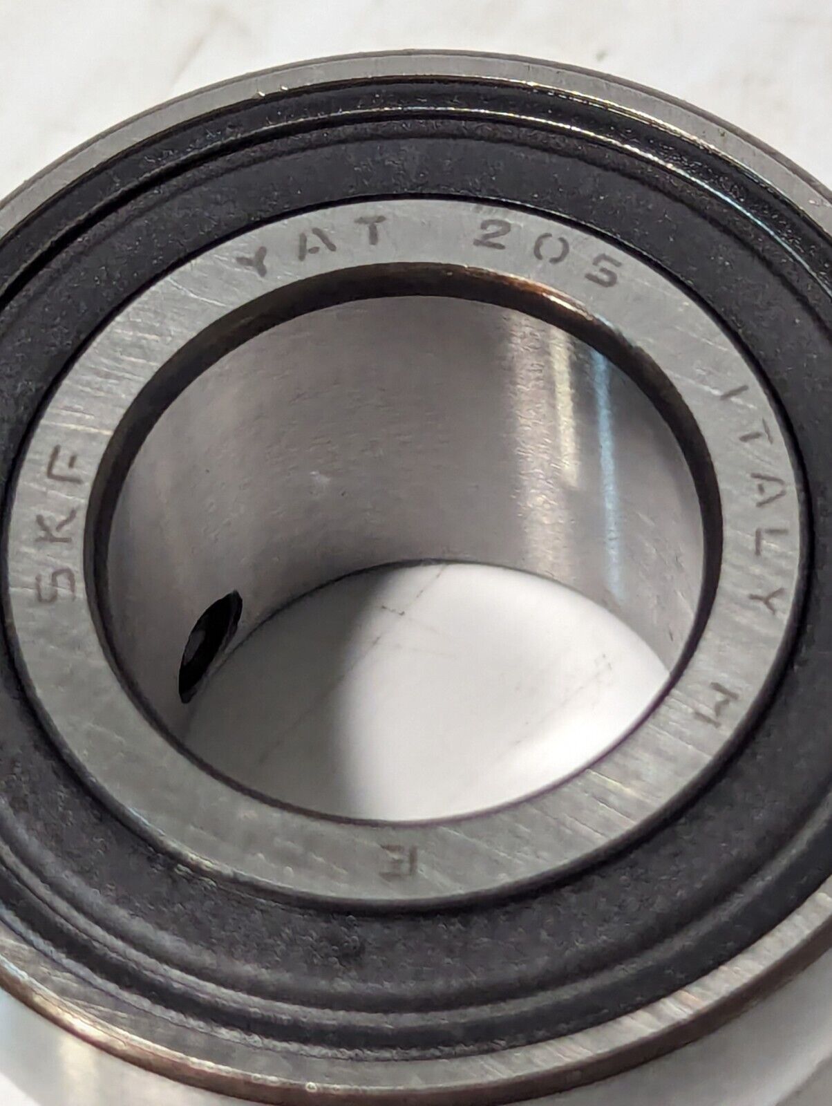SKF Yat 205 Bearings Insert Bearing Italy - Free Shipping