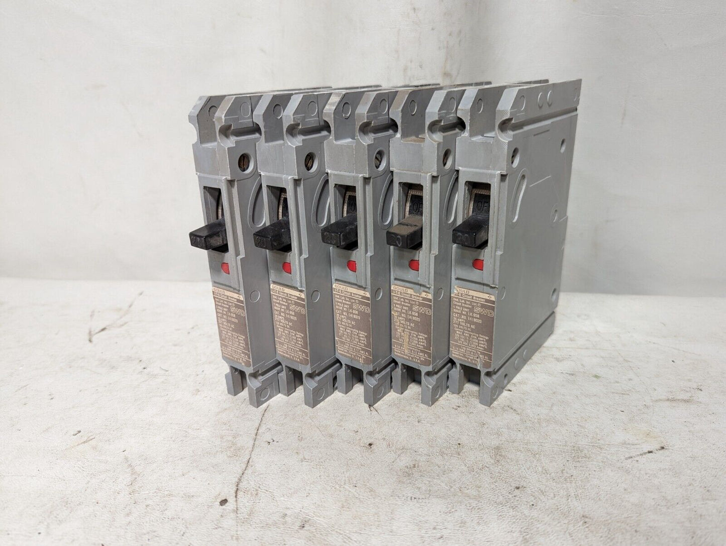 Lot of 5 ITE Gould E41B020 circuit breakers, 20A, 277VAC, 125VDC, 1 pole