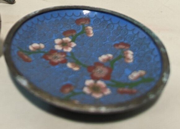 Vintage Chinese Cloisonne Enamel/Brass Floral Pattern Plate w/ pedestal 4" dia.