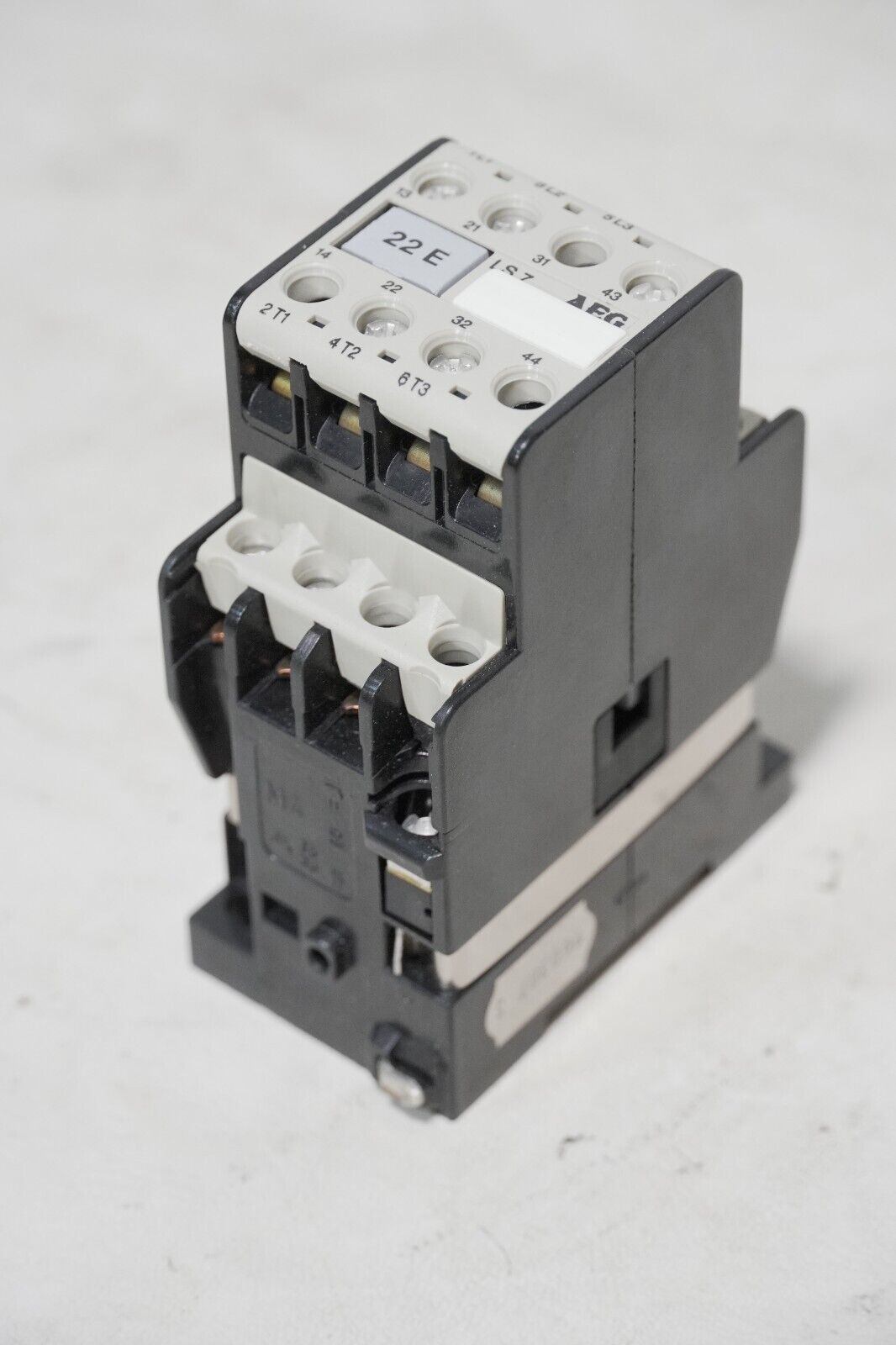 AEG Type LS7 22E Contactor 110VAC, 50Hz