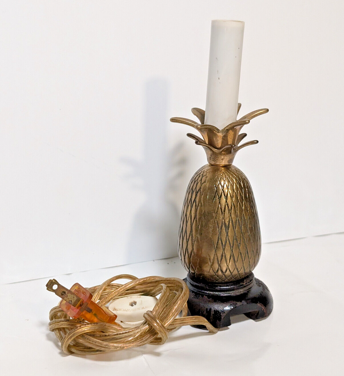 Vintage Brass Pineapple Lamp, Bar, Tiki, Desk, Accent, Dresser, MCM,80s,Tropical