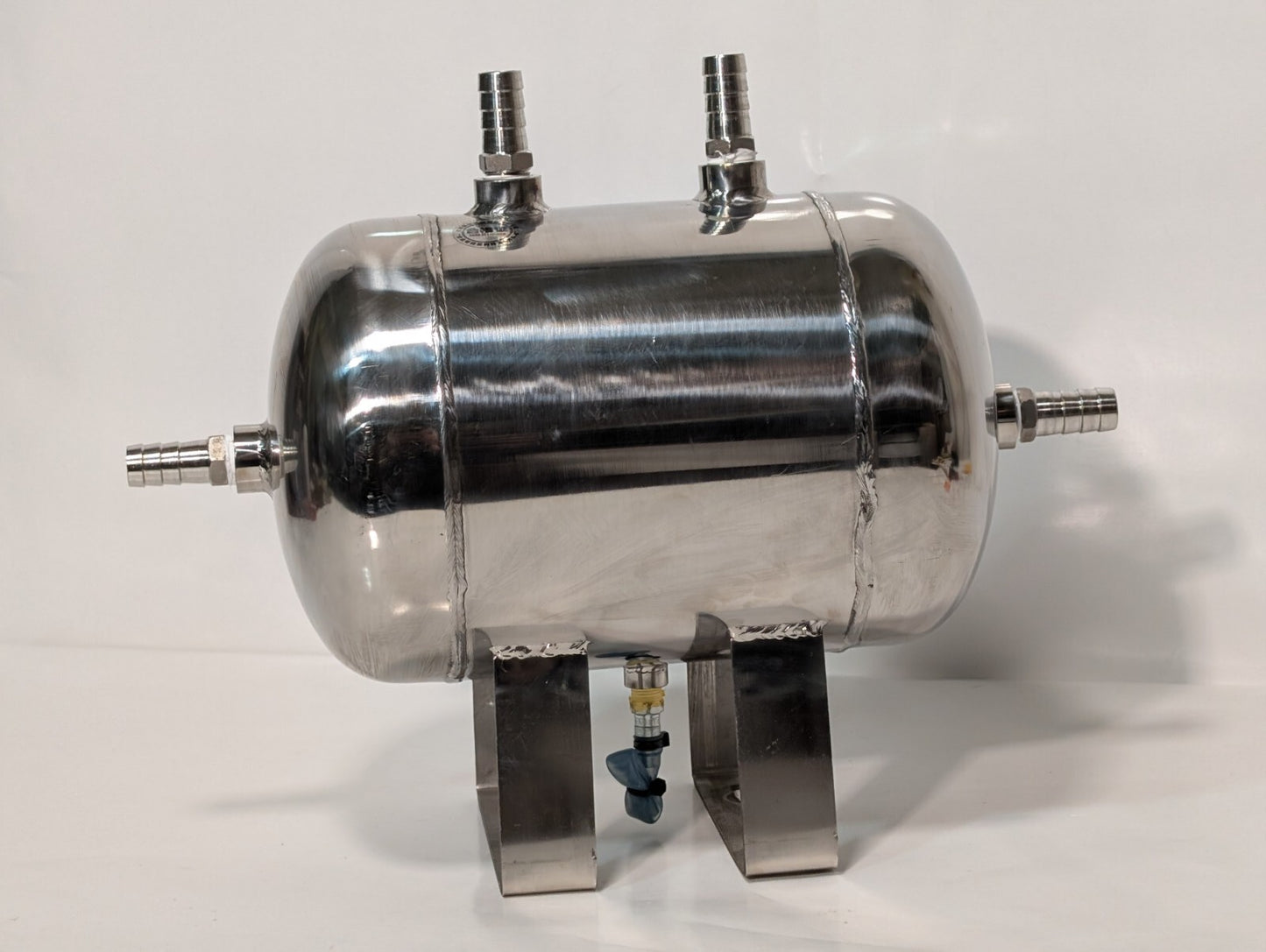 Stainless Steel Gas Storage Air Reservoir Can 4-Port High Pressure, likely 5L