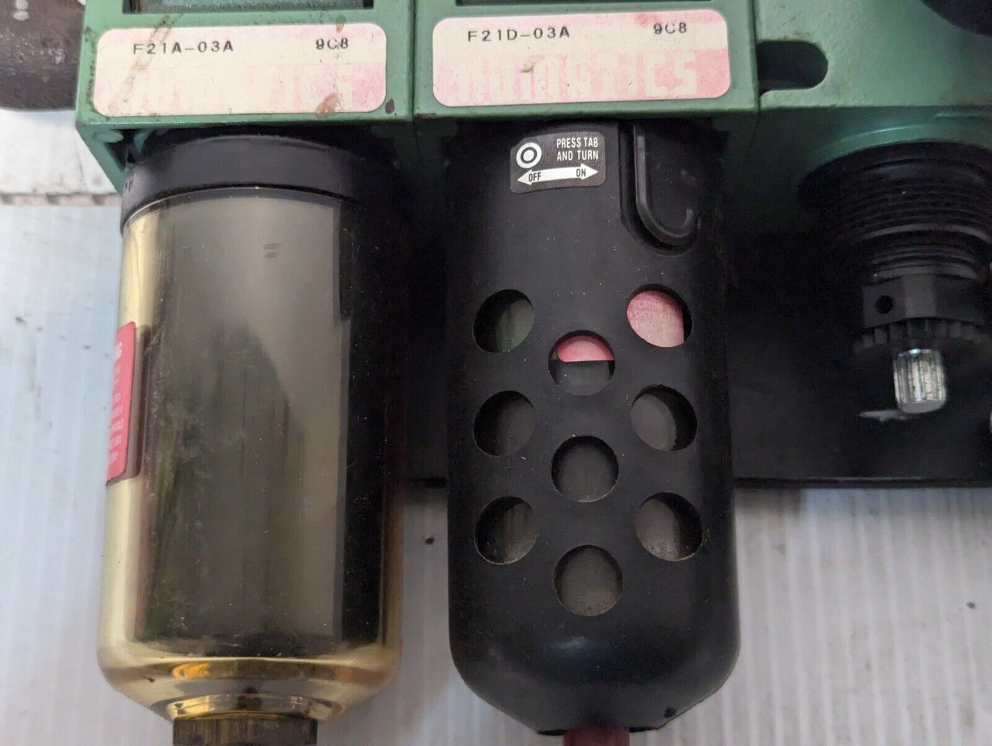 Numatics Pneumatic Regulator Assembly with F21A-03A / F21D-03A / 031SA4002