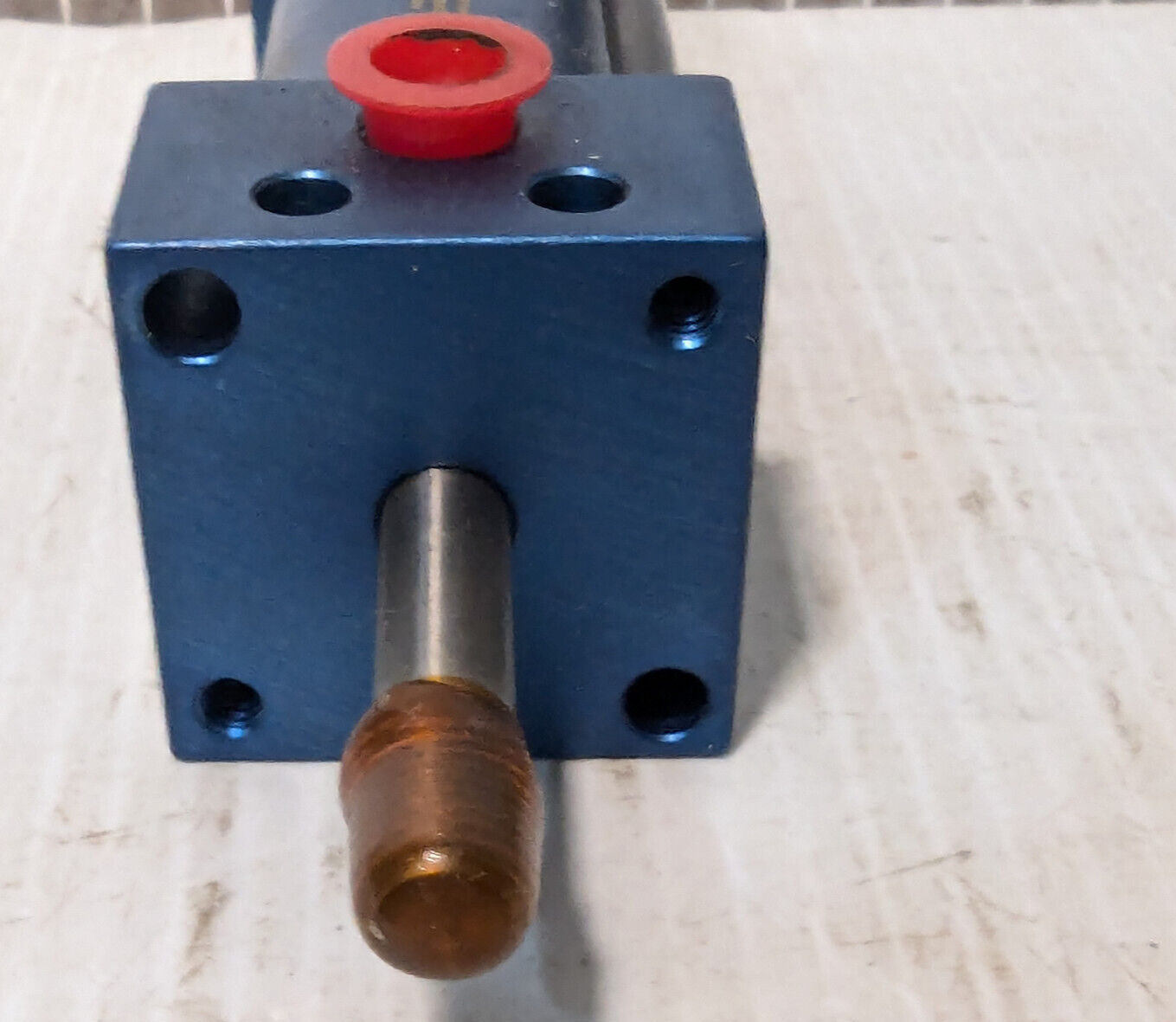 Stilson 38100-R Righthand Pneumatic Cylinder, Rota-Clamp Mount