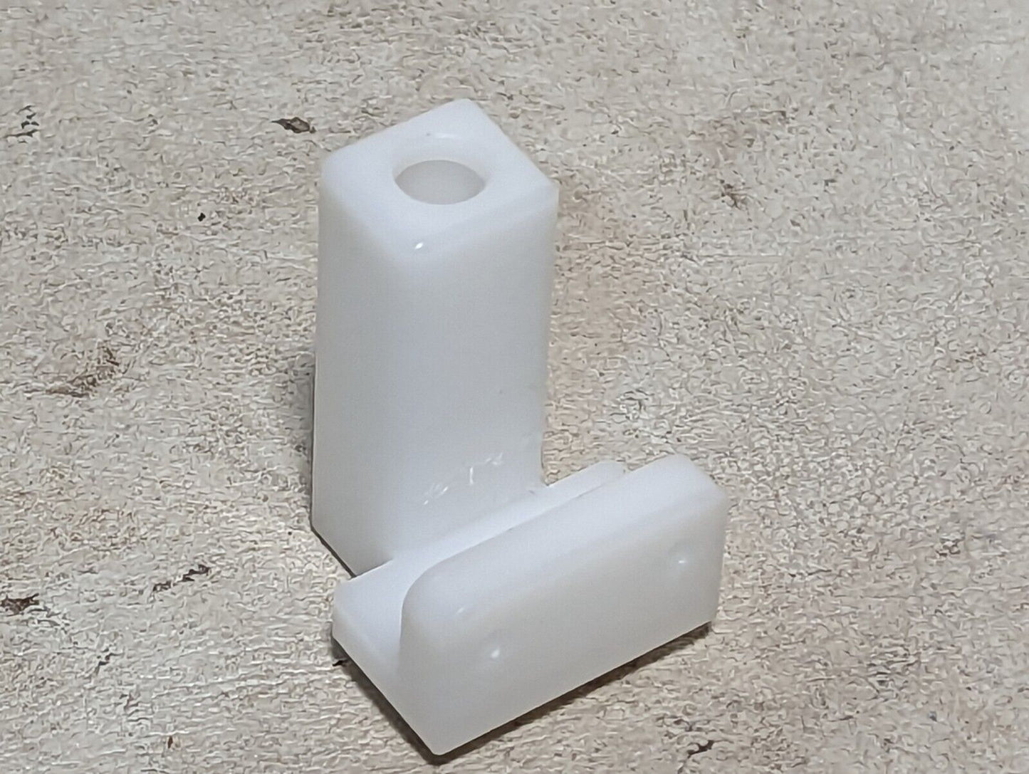 Signode 268362 track clips: twelve 5in by 4.25 in by 3/16 in steel plates