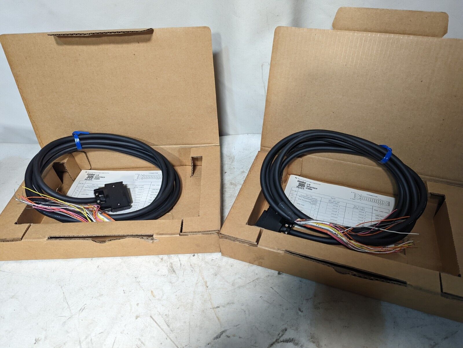 Texas Instruments 305-30J-24 interface cable, 8909