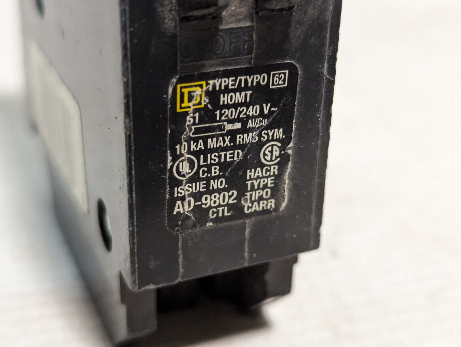 Square D HOMT 1515 circuit breaker, 15A, 120/240VAC, 1 pole, BROKEN SWITCH