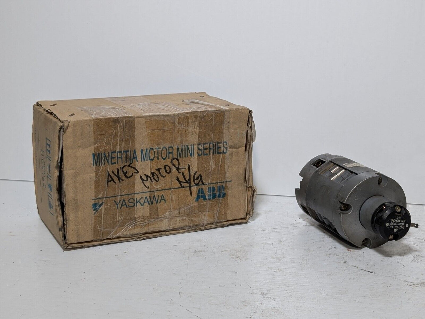 Yaskawa ABB UGTMEM-06LBB41 Minertia Servo Motor Mini Series