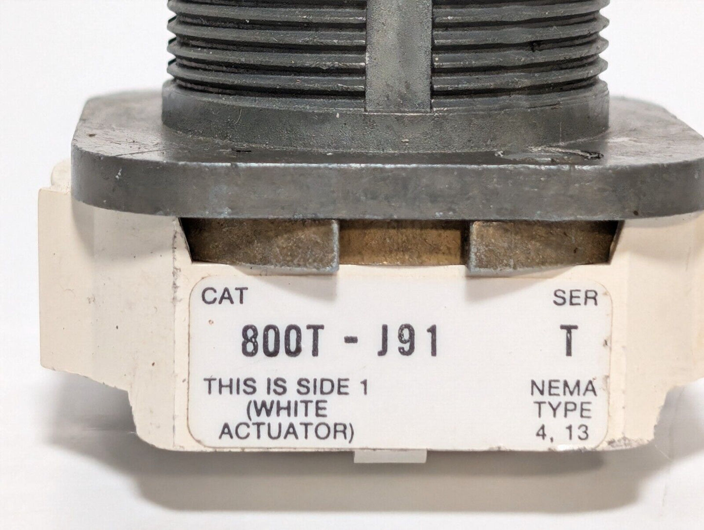 Allen Bradley 800T-J91 Selector Switch, Ser T, 3 Position, w/o Cap/Knob, 30.5mm